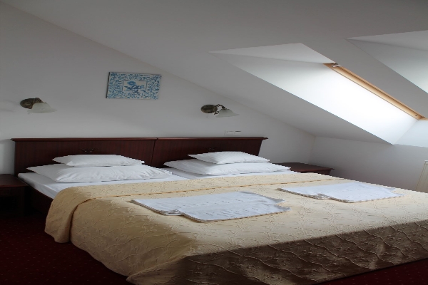 Mádi Kúria*** Hotel és Rendezvényközpont